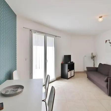 شقة Beautiful Flat With Sunny Garden In Heart Of Le Port نيس